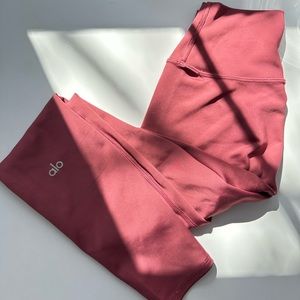Alo Yoga Airtight ⅞ Leggings - Size Small - GREAT Condition
